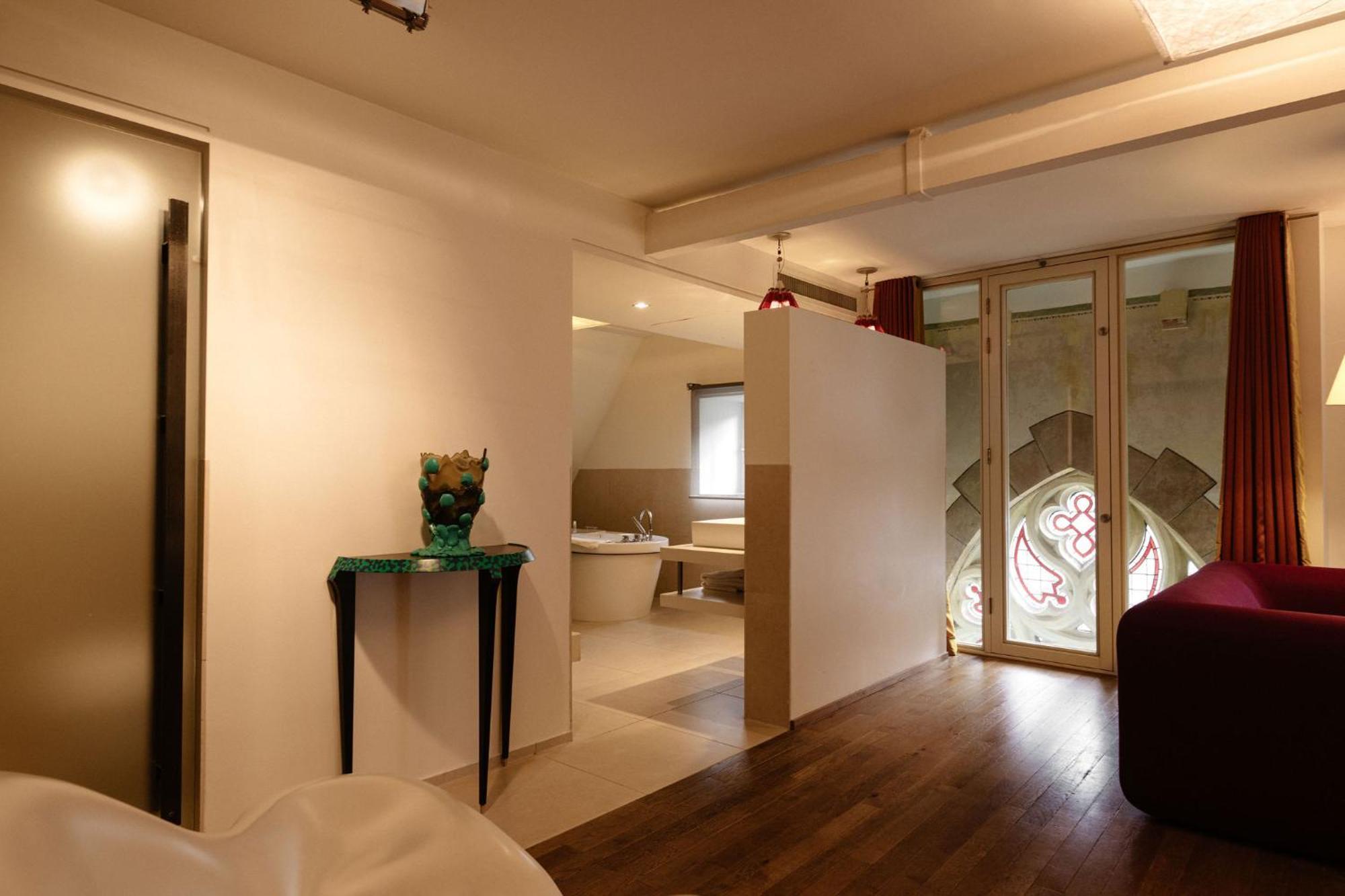 Kruisherenhotel Maastricht - Oostwegel Collection, Member Of Design Hotels Экстерьер фото